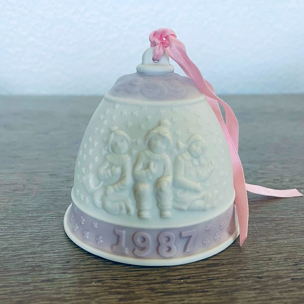 Lladro 1987 Vintage Christmas Bell Porcelain Holiday Ornament